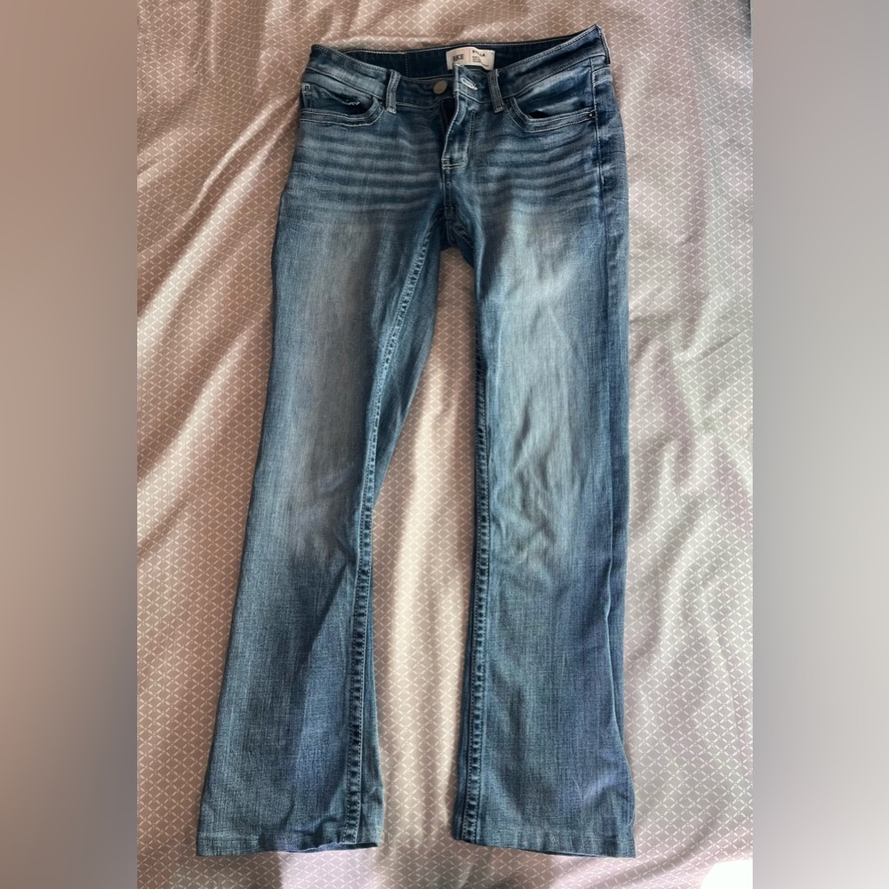 Buckle Jeans
